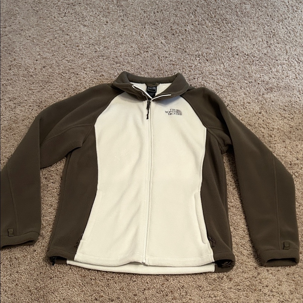 Women’s The North Face Size L Brown and Cream Full Zip Fleece Jacket.